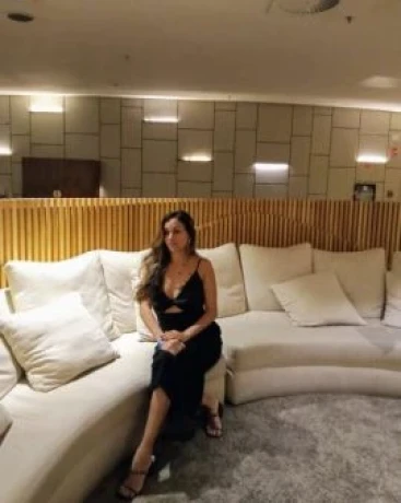 Lana Farias — 4 / 5