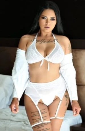 Babi Muniz — 4 / 5