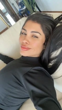 Mariana Marina — 2 / 9