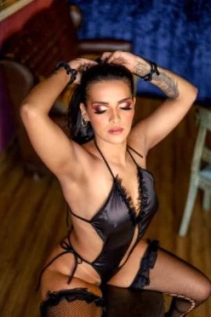 Natália Biancci — 1 / 5