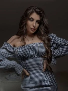 Viktoria — 6 / 8