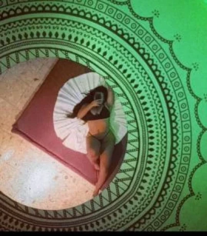 Letícia Iris — 4 / 5