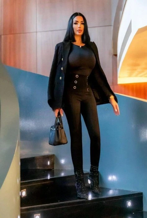 Monica — 2 / 9