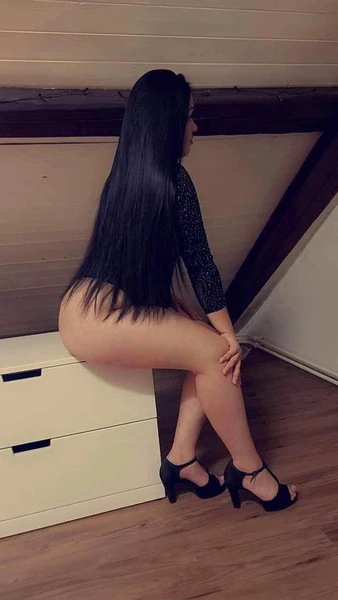 Amanda — 3 / 4