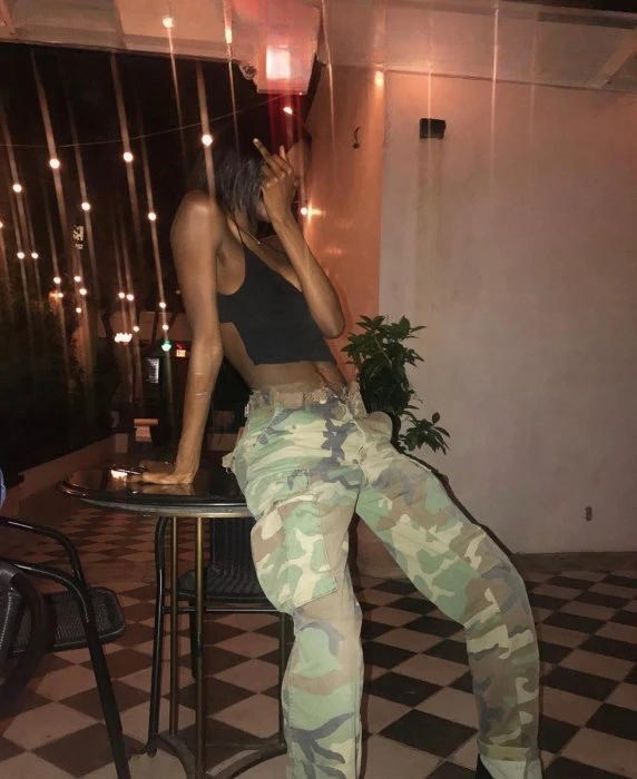 Juicy Nikky — 4 / 5
