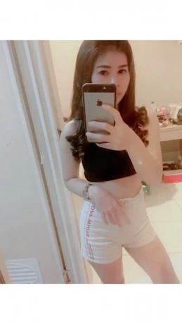 Dinda Aulia — 5 / 6