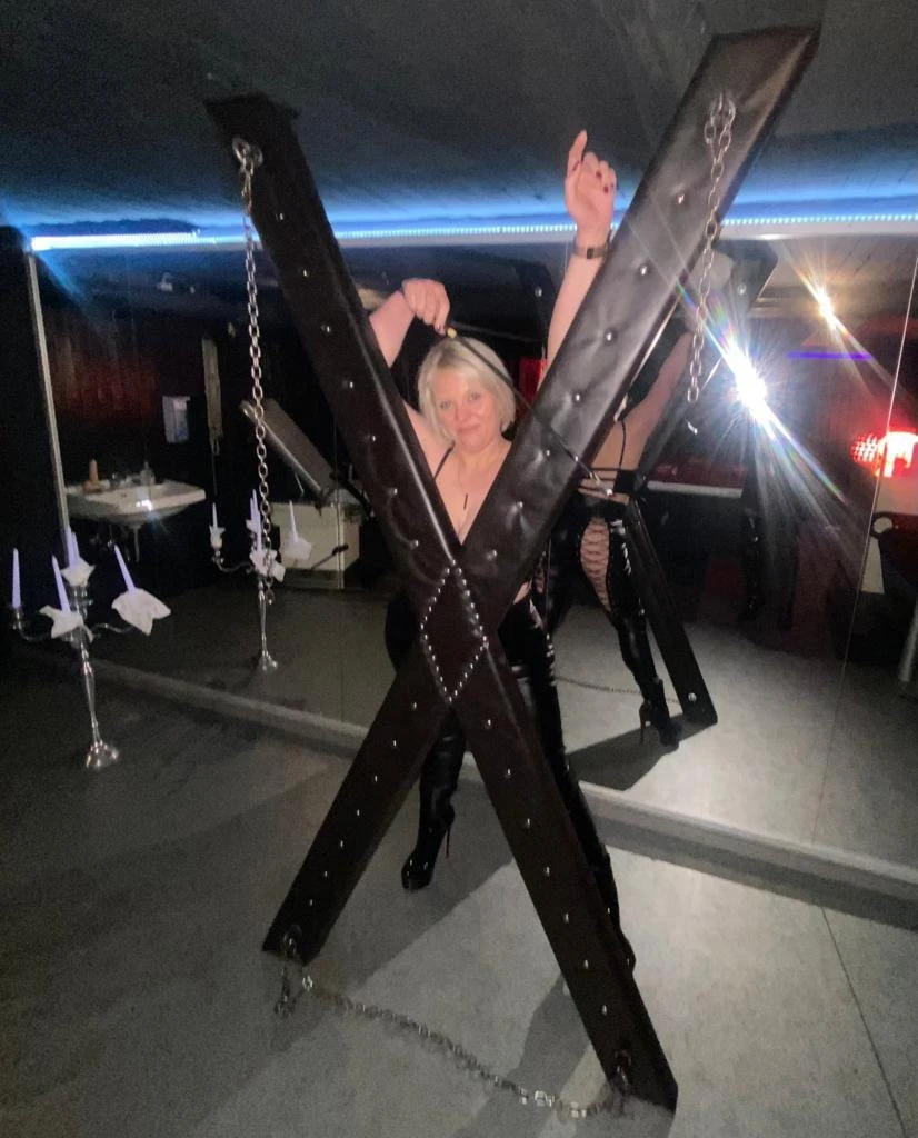 Mistress Mona, Escort, Vienna