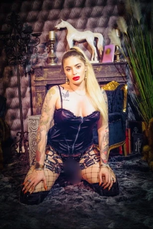 Sexy Lady Alyona Pornobizarrparty Dominant — 1 / 15