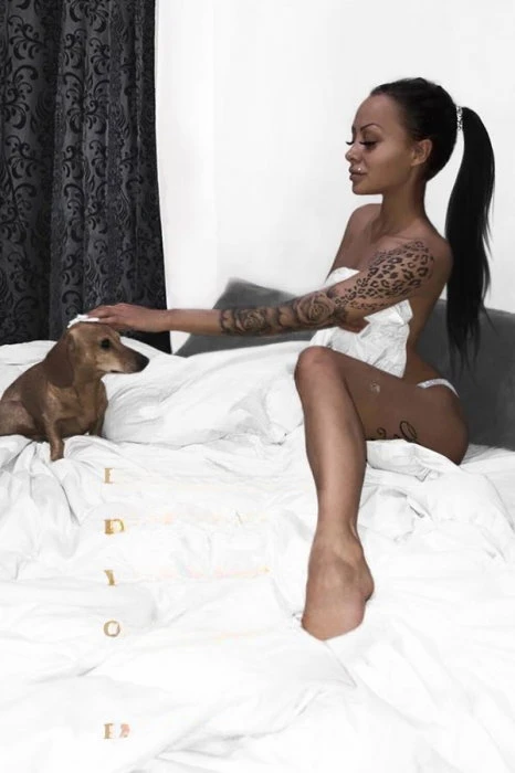 Mishel Pornstar — 9 / 13
