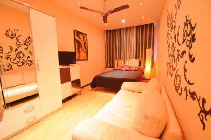 Lerchenstraße — 2 / 3