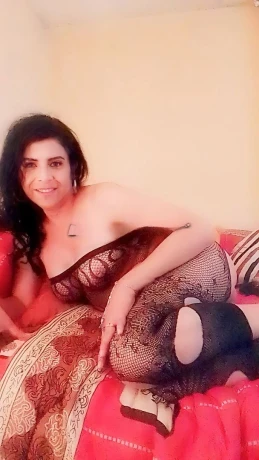 Mónica Villamarin — 4 / 12