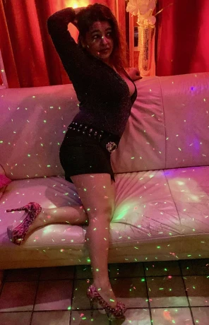 Gianna 9 — 2 / 3
