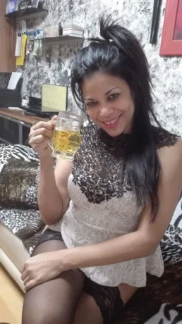 Nicole Latina Av Konigin Nur Nur Haus Oder Hotel Besuchen — 5 / 15