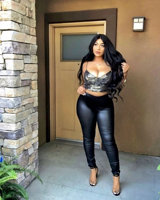 Jannifer, Escort, Sohar