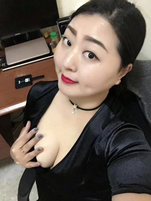 Jessy — 2 / 3