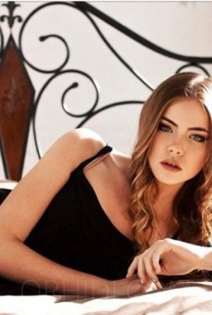 Annuska, Escort, Bodrum