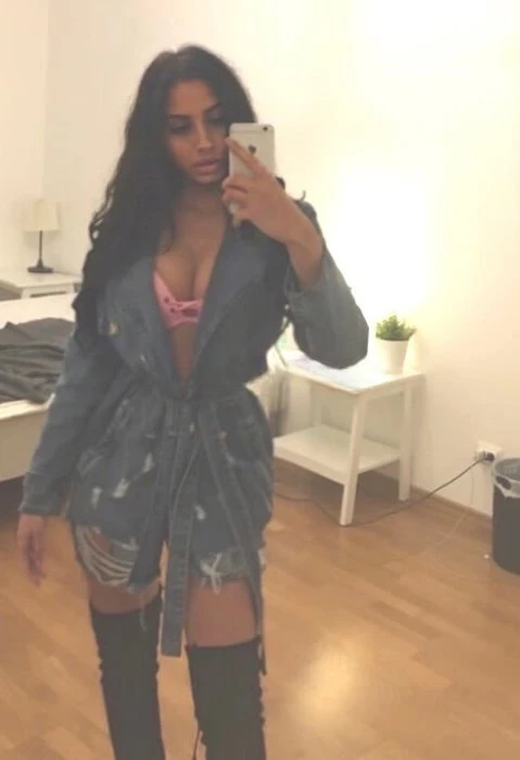 Barbie — 4 / 5