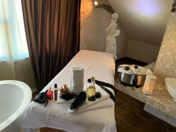 Lea Massage — 1 / 5