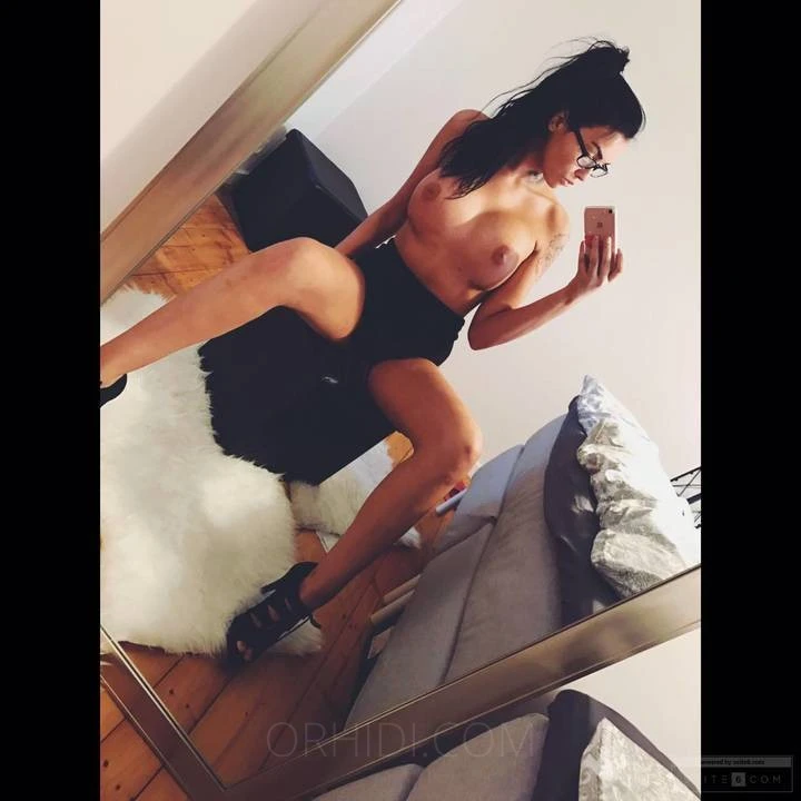 Sophia — 8 / 9