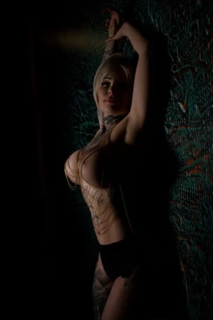 Kiki Aus Franken — 6 / 8