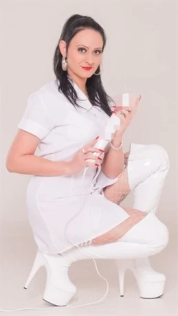 Miss Lana Poison - Domina — 6 / 17