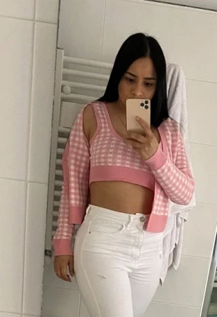 Irene Latina Aus Kolumbien2 — 8 / 12