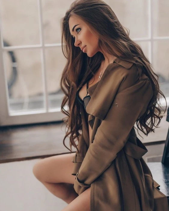 Lili — 3 / 4