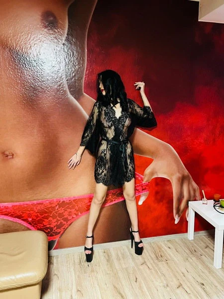 Selena, Escort, Muhlhausen