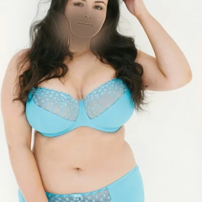 Hella, Escort, Klang