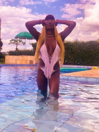 Yasmin Ambrósio — 6 / 11