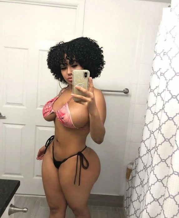 Sophia Kelly, Escort, Salalah