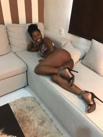 KARLA NUR FÜR 3 TAGE LIEBE GÄSTE — 2 / 3