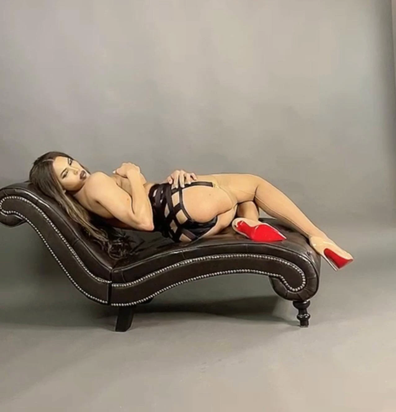 Karen Exotik — 4 / 5