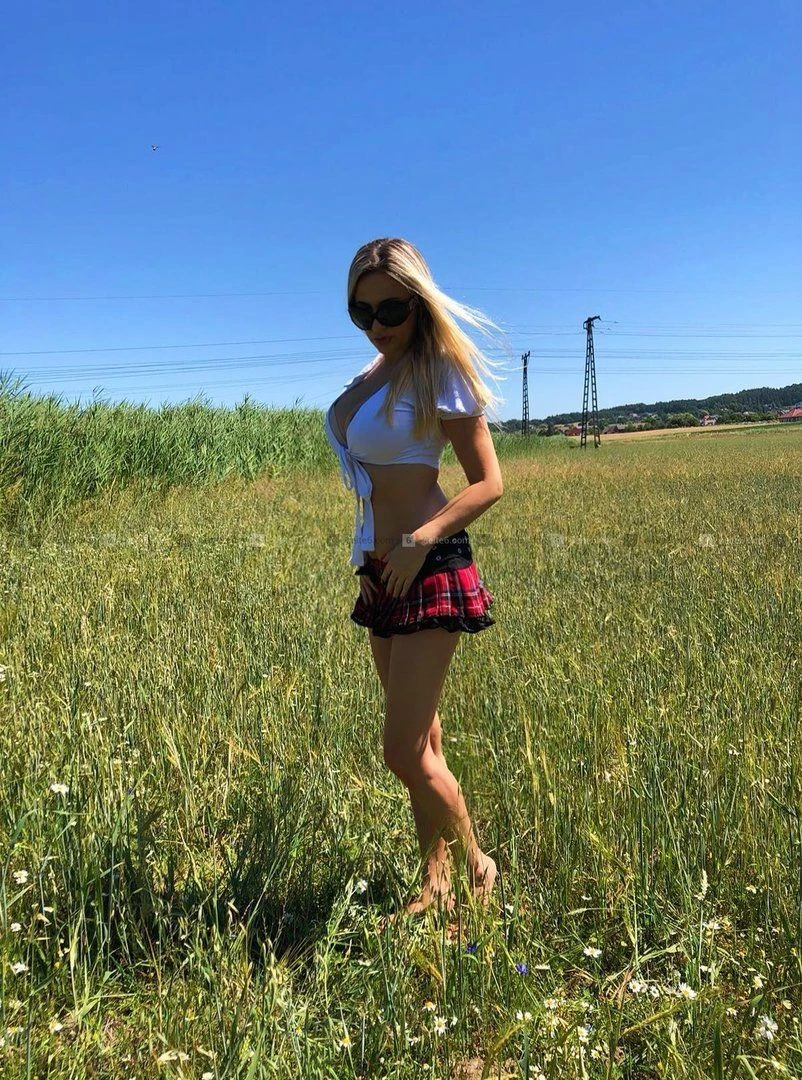 Maria, Escort, Kruså