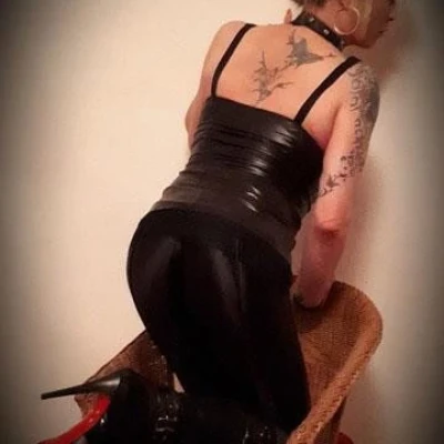 SWEA - SCHLANKE, GROßE LADY, Escort, Leipzig