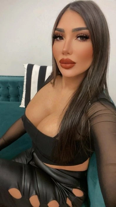 Sevara, Escort, Istanbul