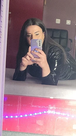 Trans Schantal1 — 3 / 6