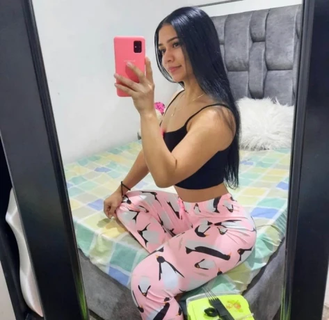 Yessenia Hernandez — 3 / 4