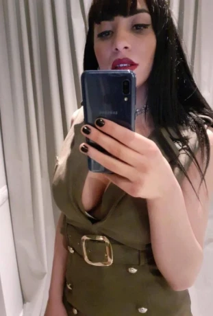Mia — 6 / 7