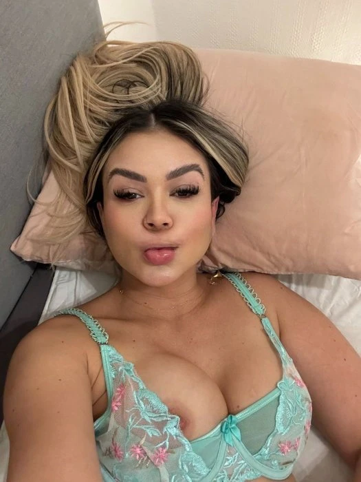 Mia Maya — 6 / 8