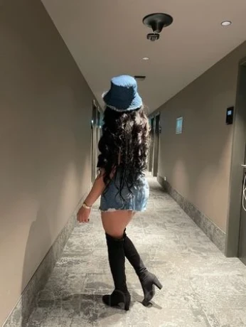 TS Erianna Party XL — 10 / 11