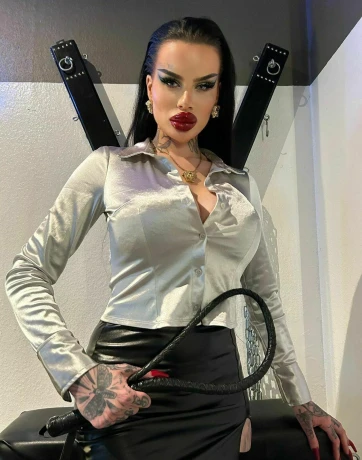 Mistress Fb — 5 / 13