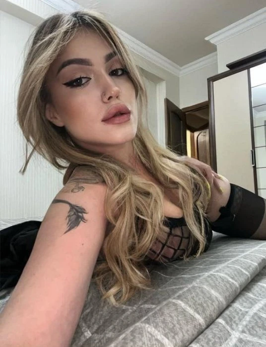 Karolina — 4 / 5