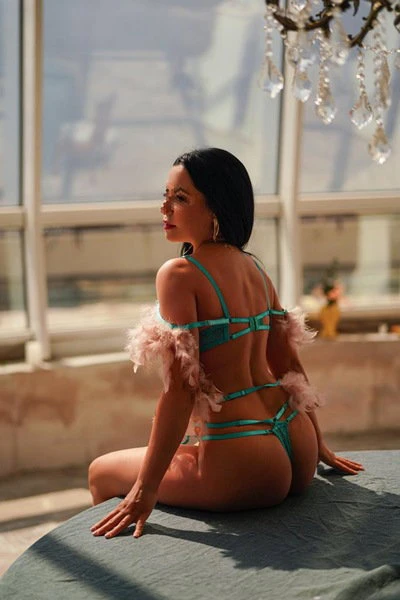 Milana — 3 / 10