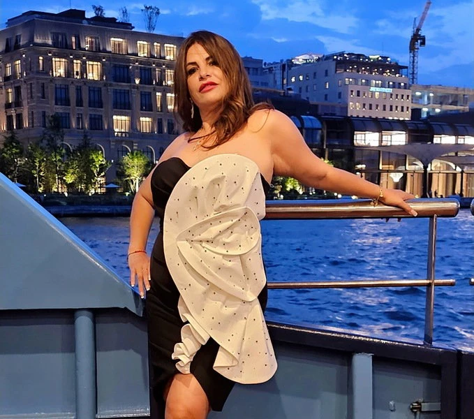 Cataleya Aus Spanien — 6 / 23