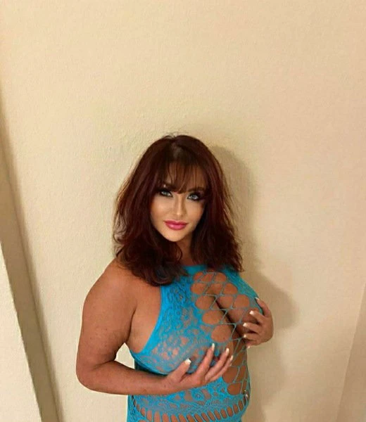 Maggy Milf Aus Ungarn Privat Diskret — 6 / 12