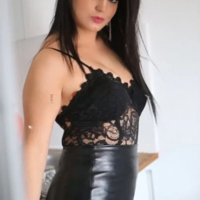 Nabila, Escort, Manama
