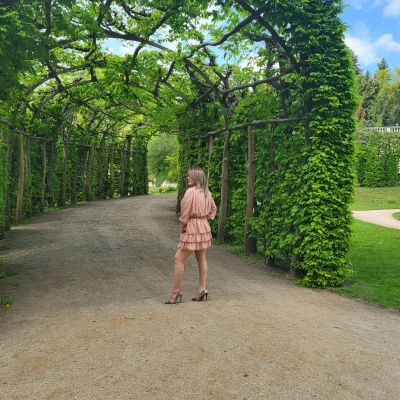 Sara168, Escort, Berlin