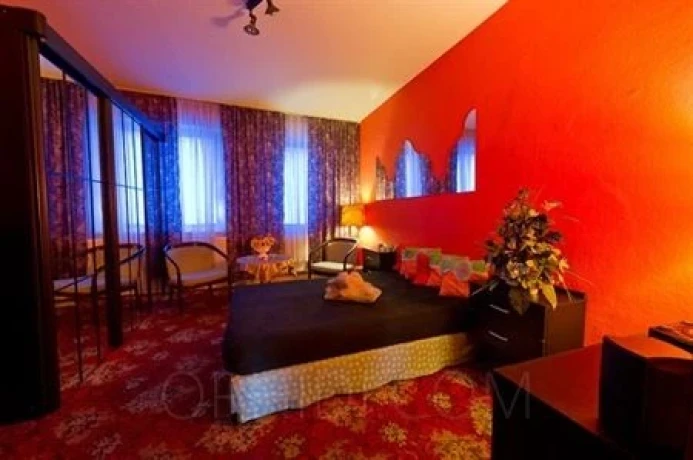 Kleines Laufhaus — 10 / 20