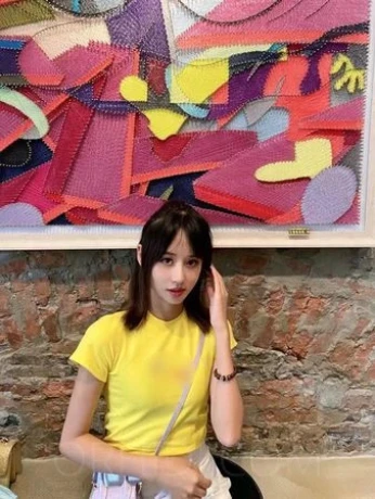 Nana — 1 / 3